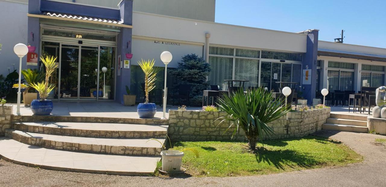 Logis Hotel & Restaurant Le Fleurance Exterior photo