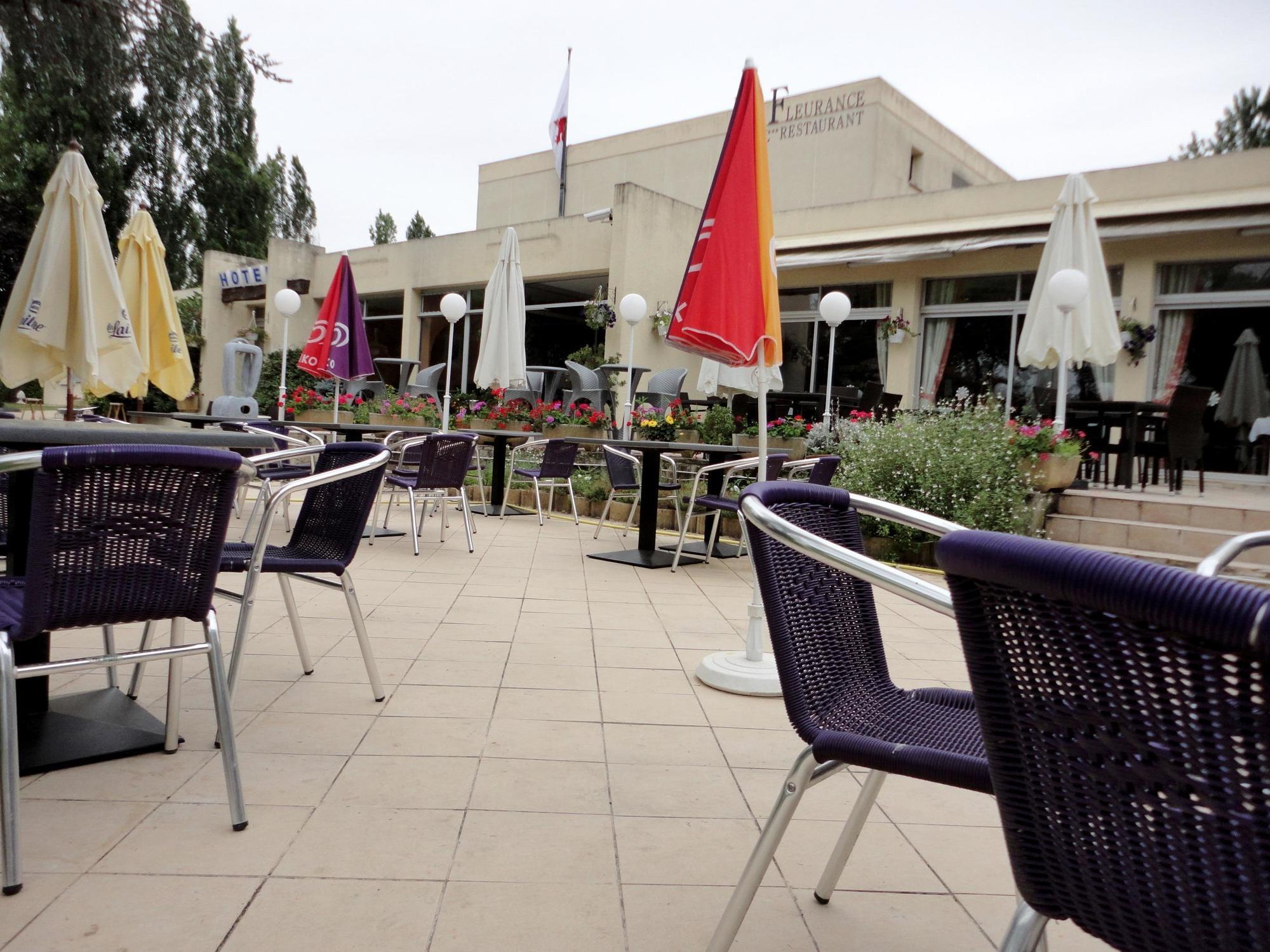 Logis Hotel & Restaurant Le Fleurance Exterior photo